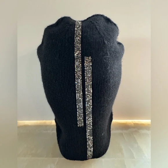 DELYX 100% Cashmere Black Beanie with sparkle front design O  display picture 3